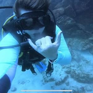 Meet your Posher, Em